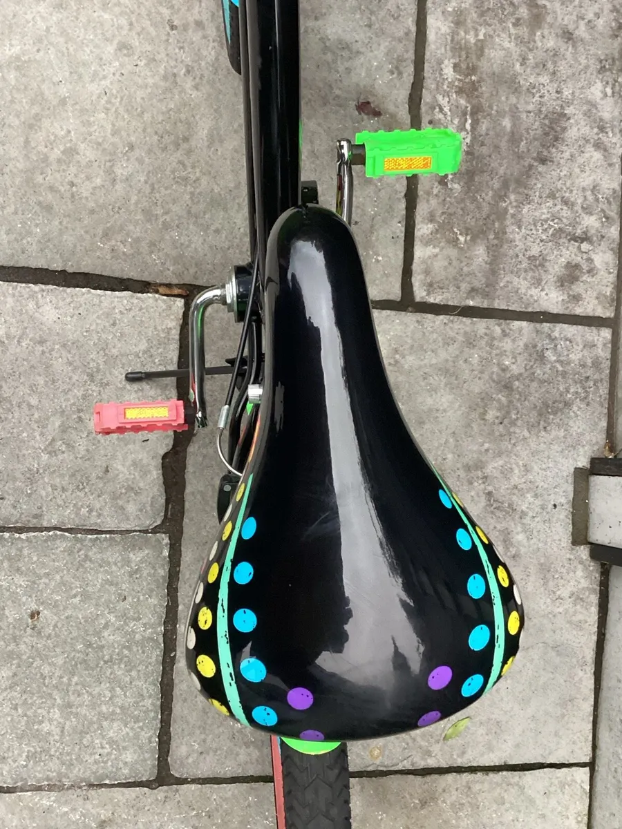 BRILLIANT BRIGHT BICYCLE - Image 3