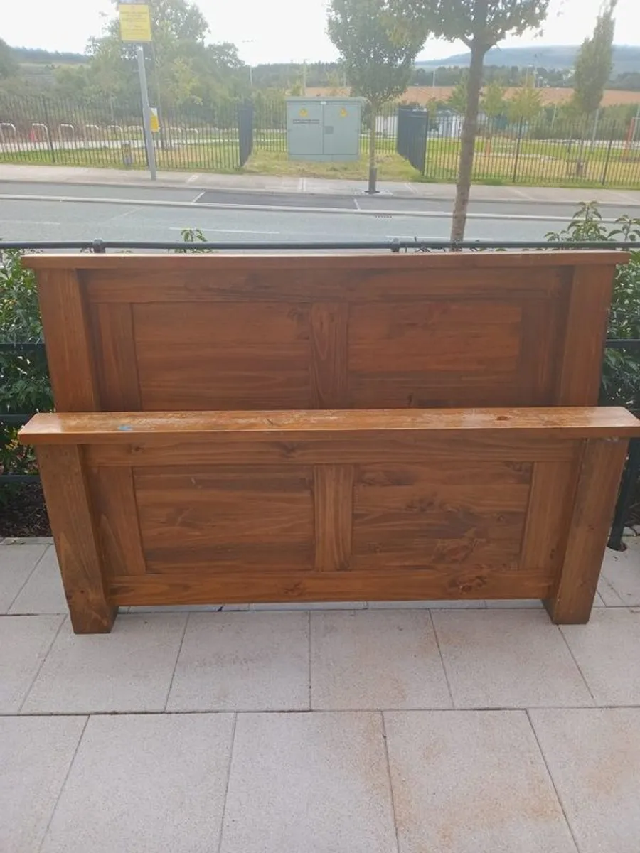 king bed - Image 1