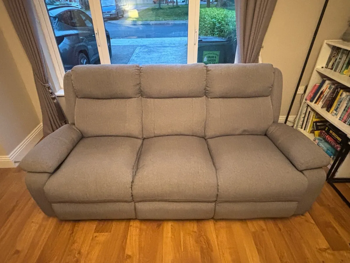 3+1+1 Recliner Sofa Set - Image 4
