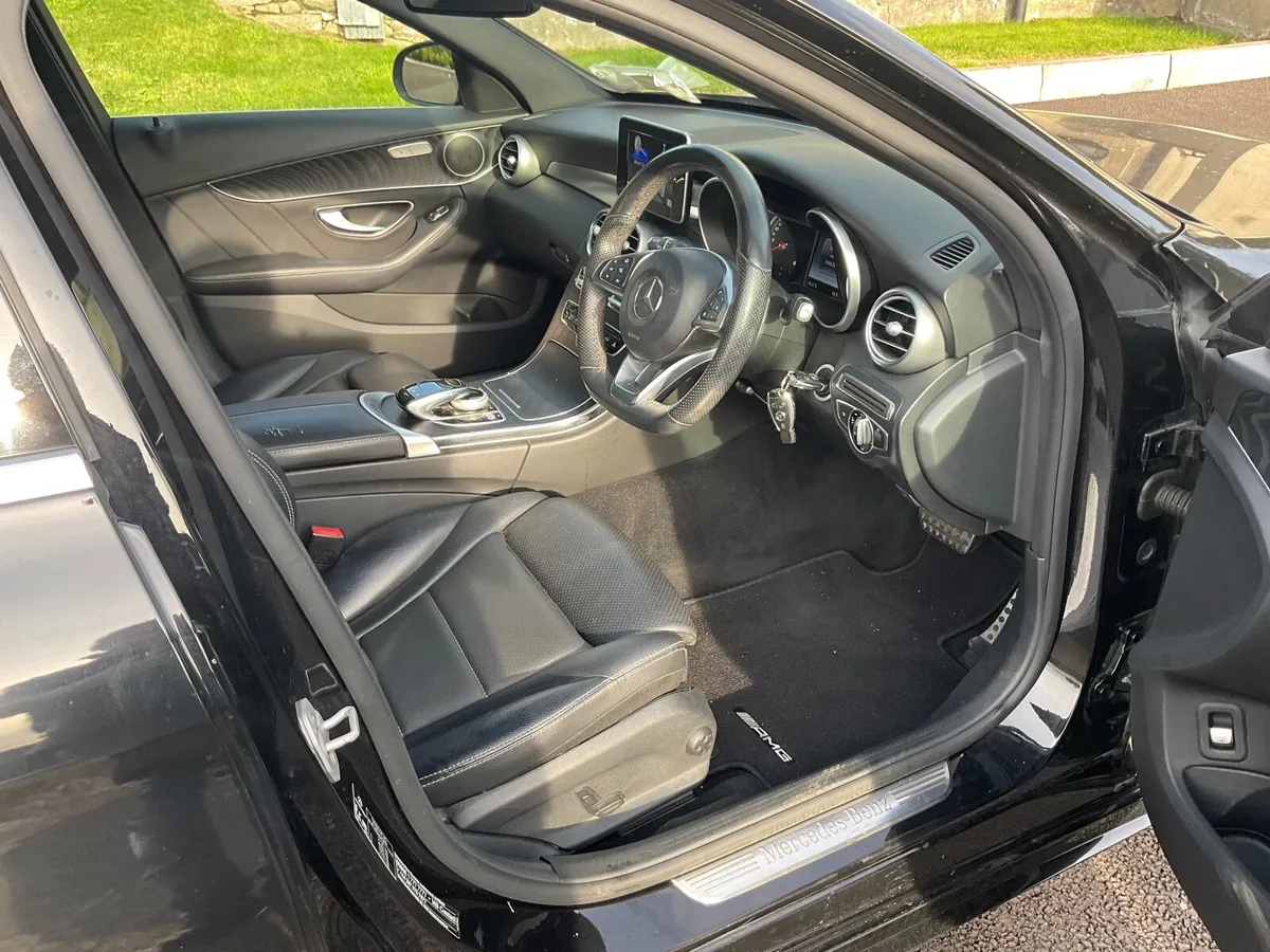 Mercedes-Benz C-Class 2016 - Image 2