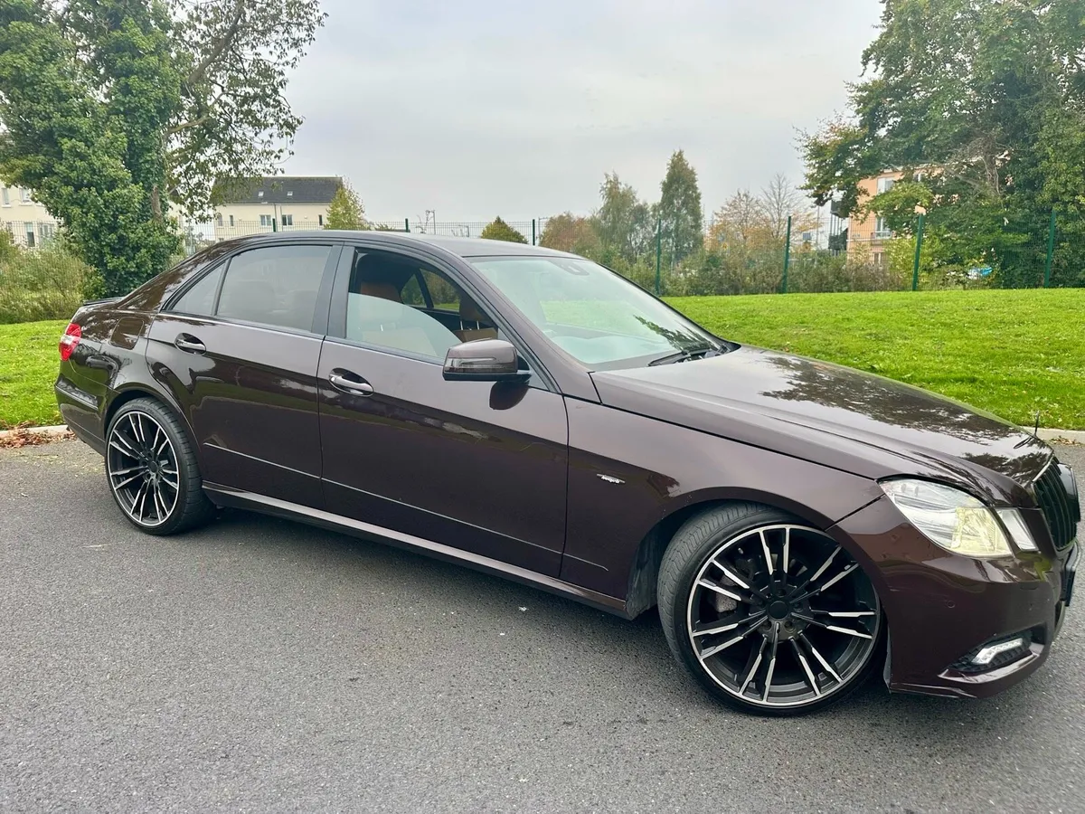 Mercedes E - Class.  NCT 10.26 - Image 3