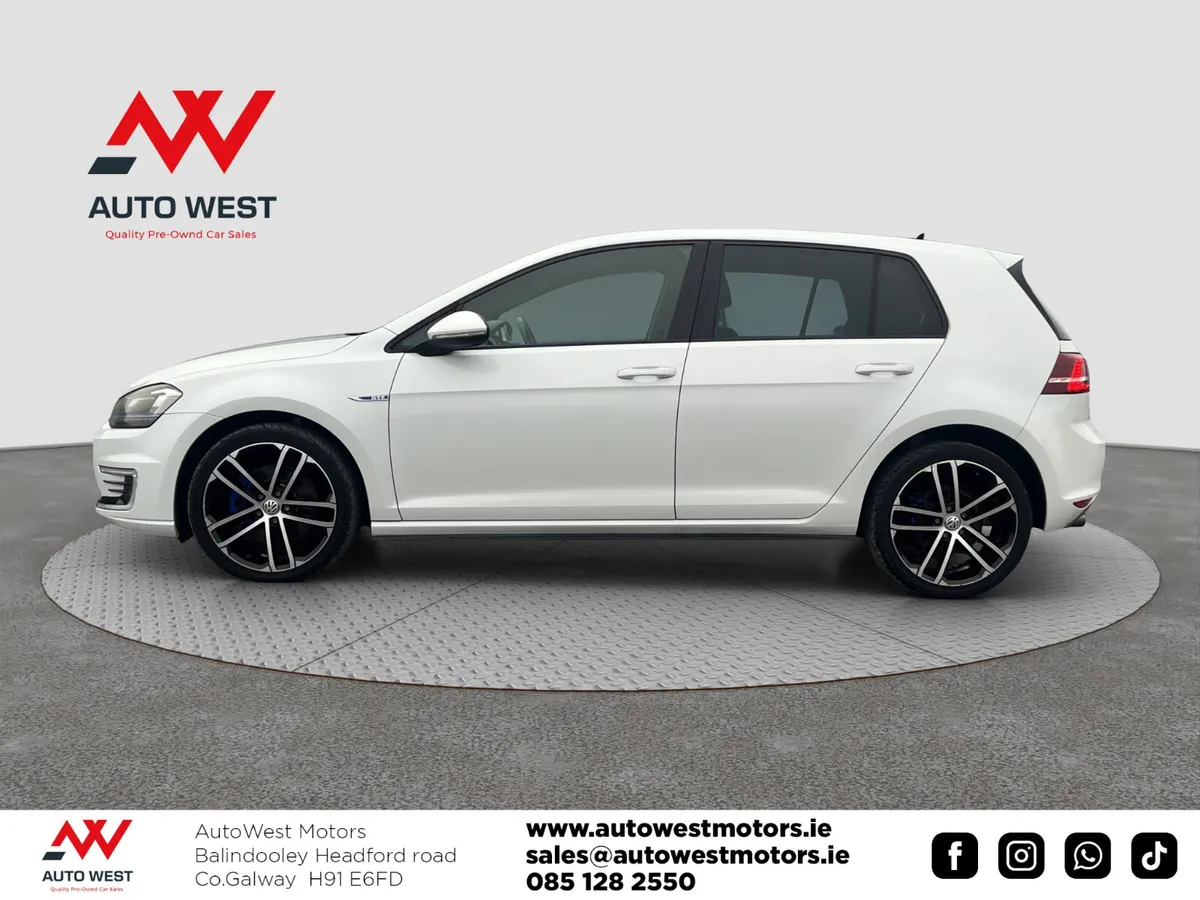2015 Volkswagen Golf GTE 1.4 TSI Plug-In Hybrid - Image 4