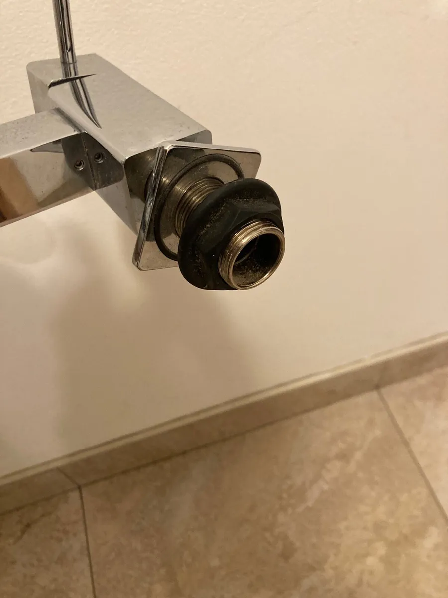 Bath tap - Image 1