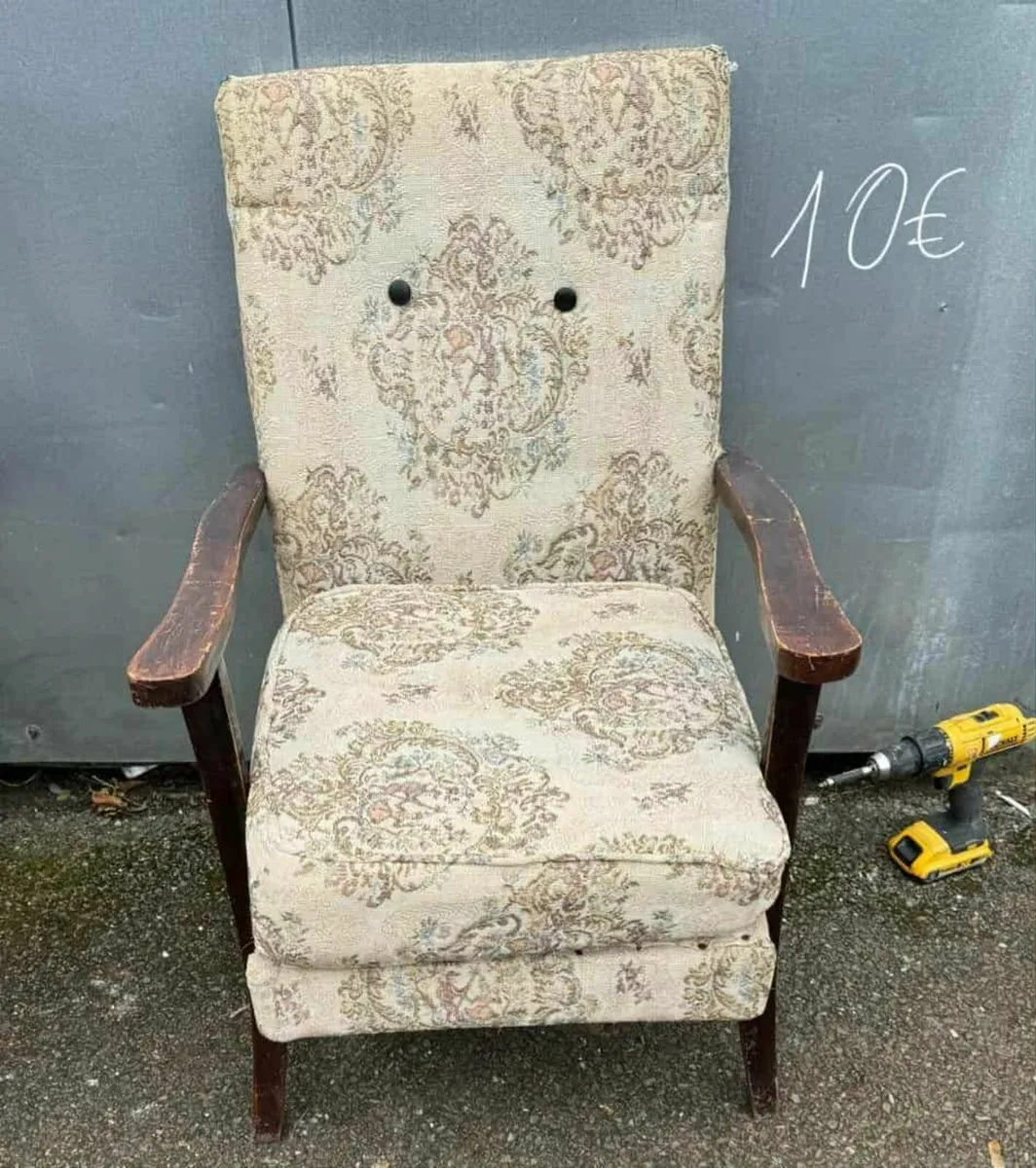 armchair - Image 2