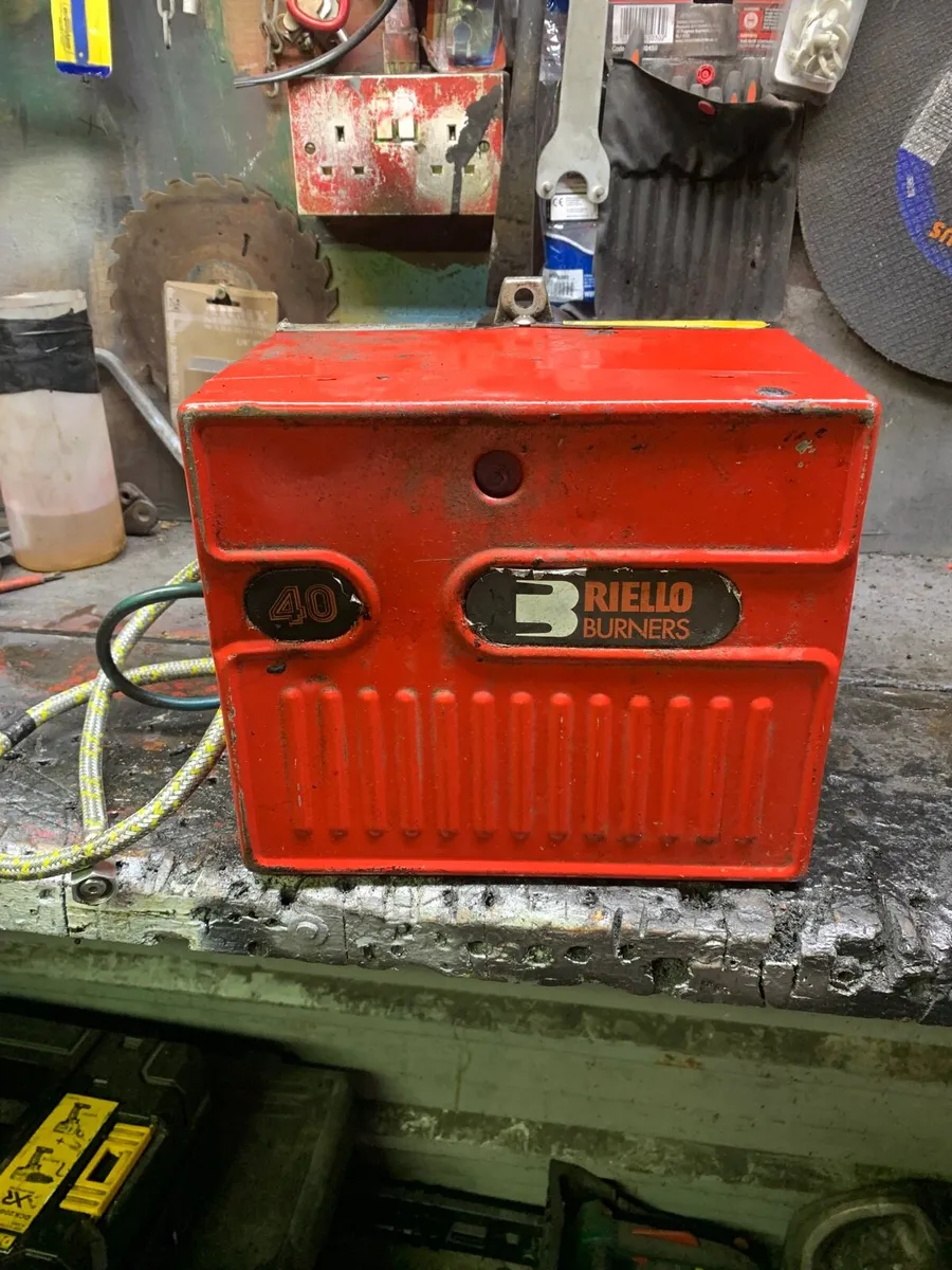 Oil Burner - Image 1