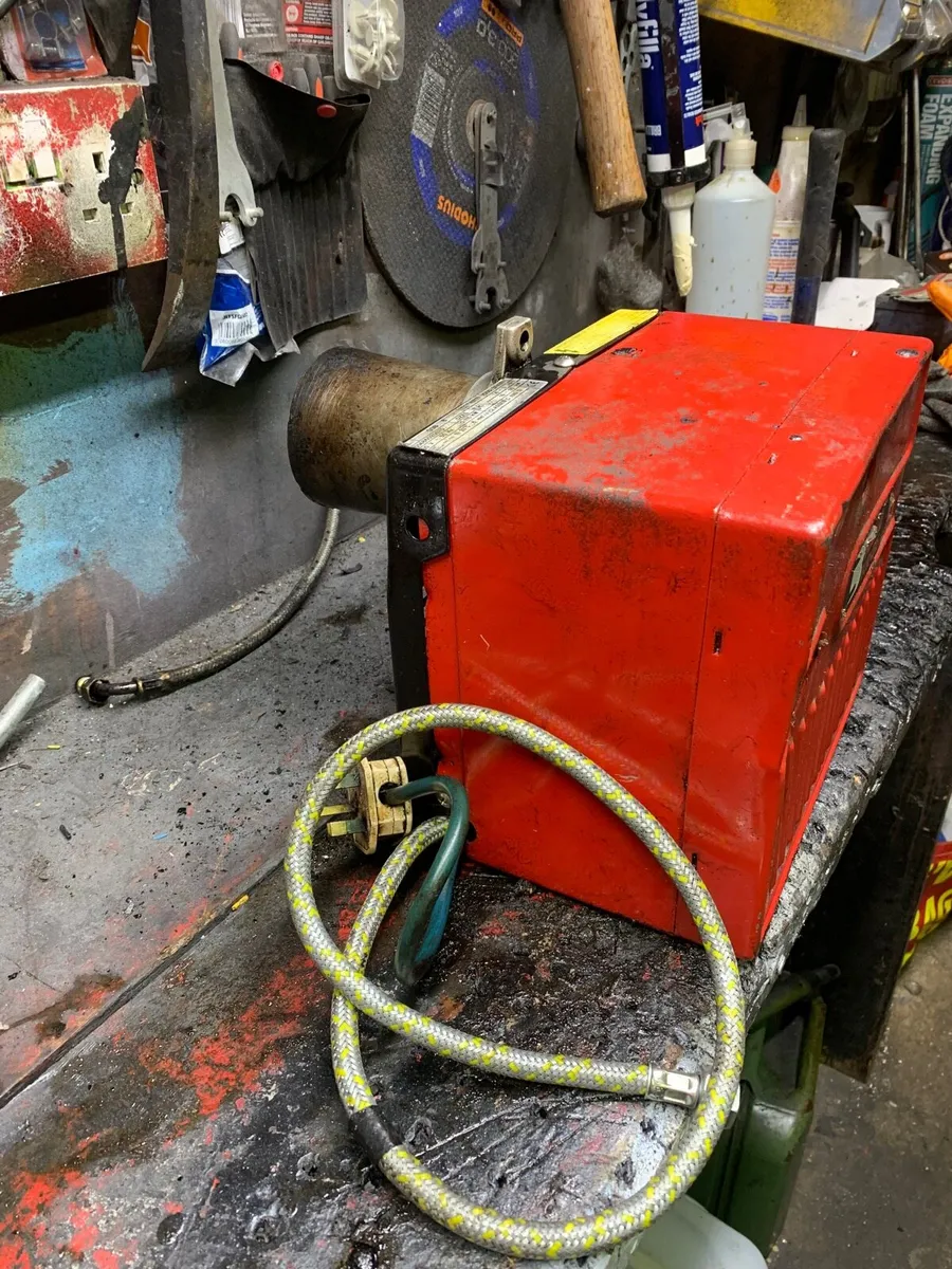Oil Burner - Image 2