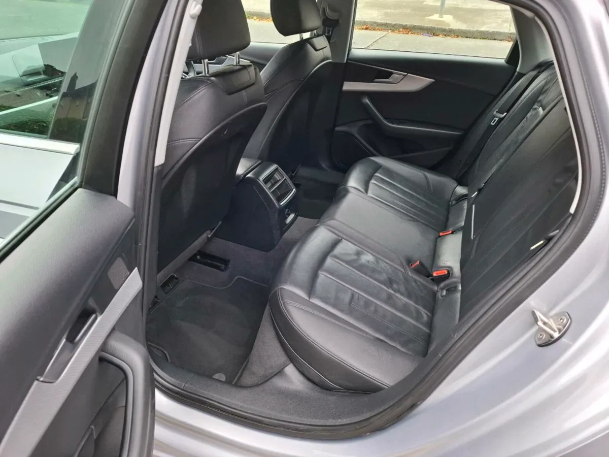 Audi A4 2019 - Image 2