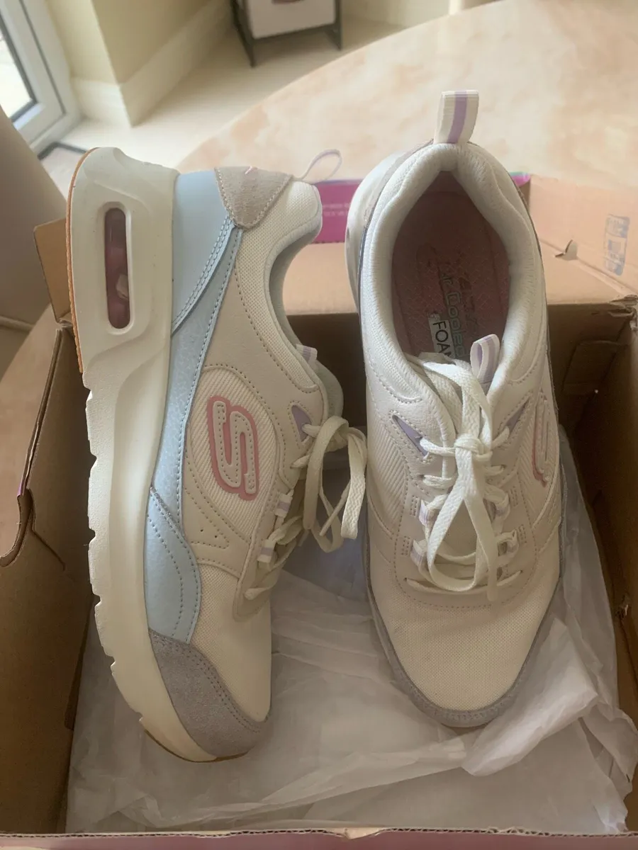 Ladies Trainers - Image 1