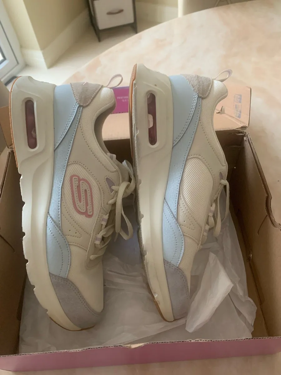 Ladies Trainers - Image 2