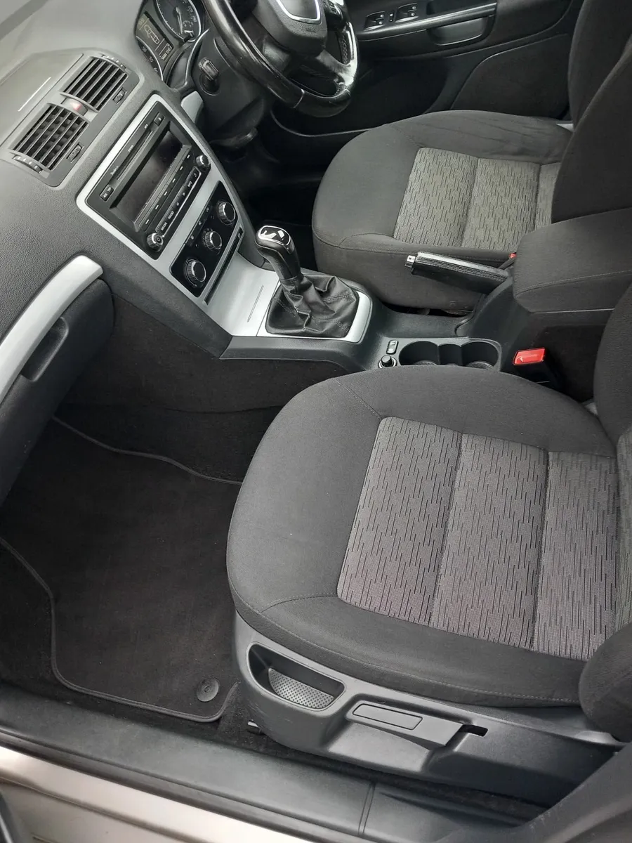 11 SKODA OCTAVIA 1.6 DIESEL €2750 - Image 4
