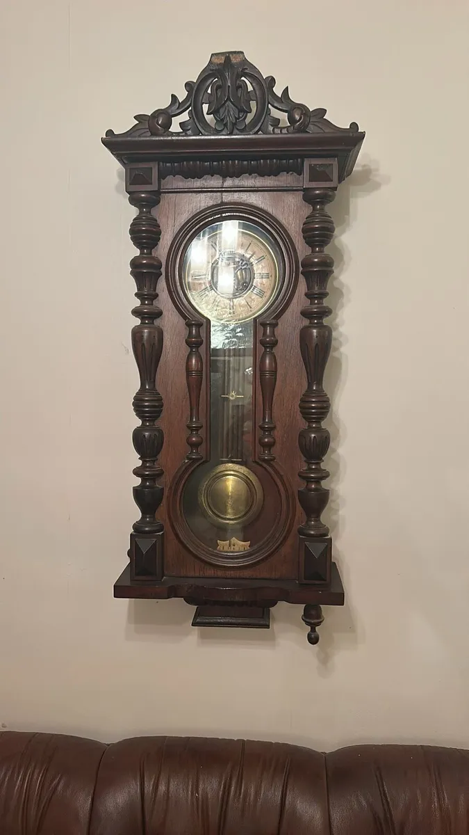 Antique clocks - Image 1