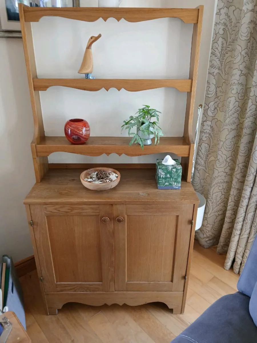 Small dresser - Image 1