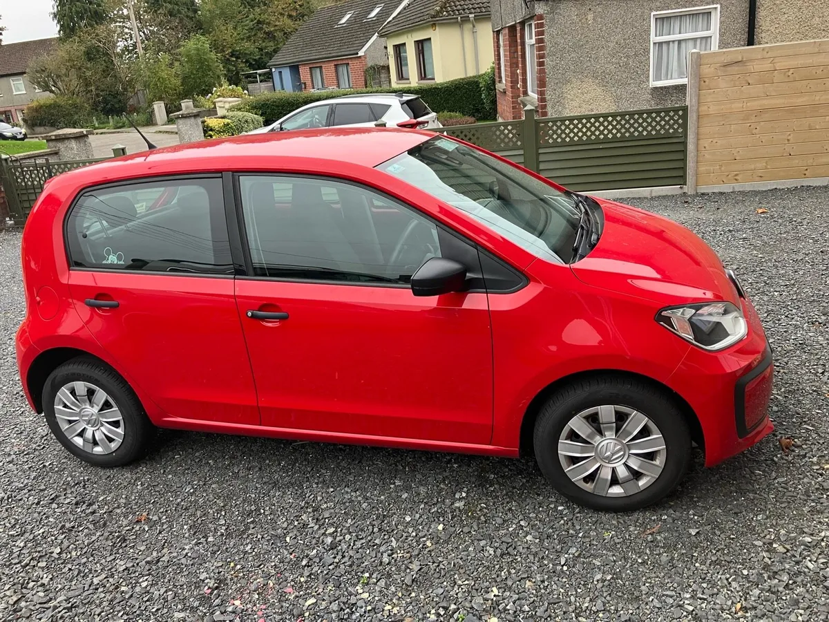 VW UP 4 door - Image 4