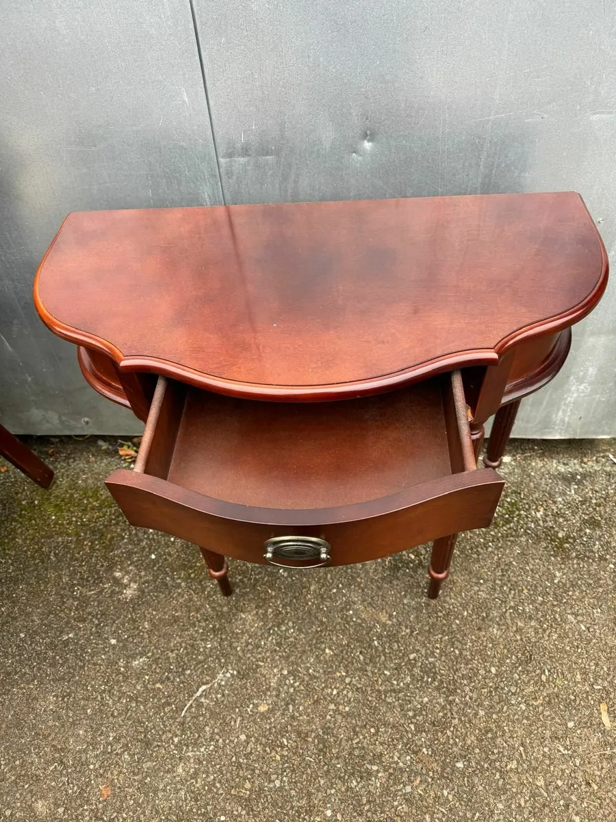 wall-mounted hallway table - Image 3