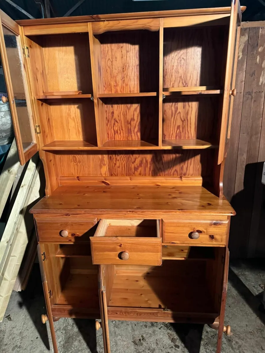 Cabinet - Image 2