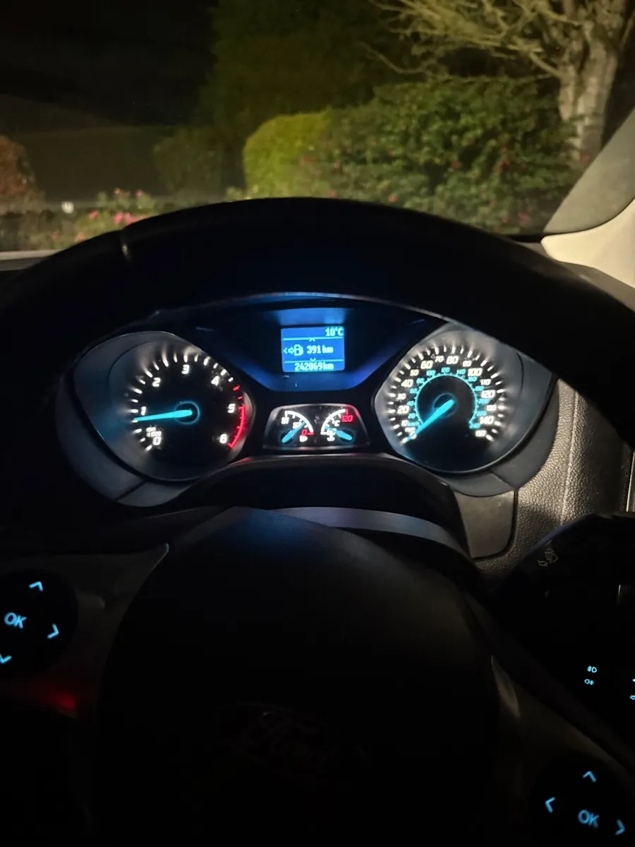 Ford Focus 2013 - Image 3