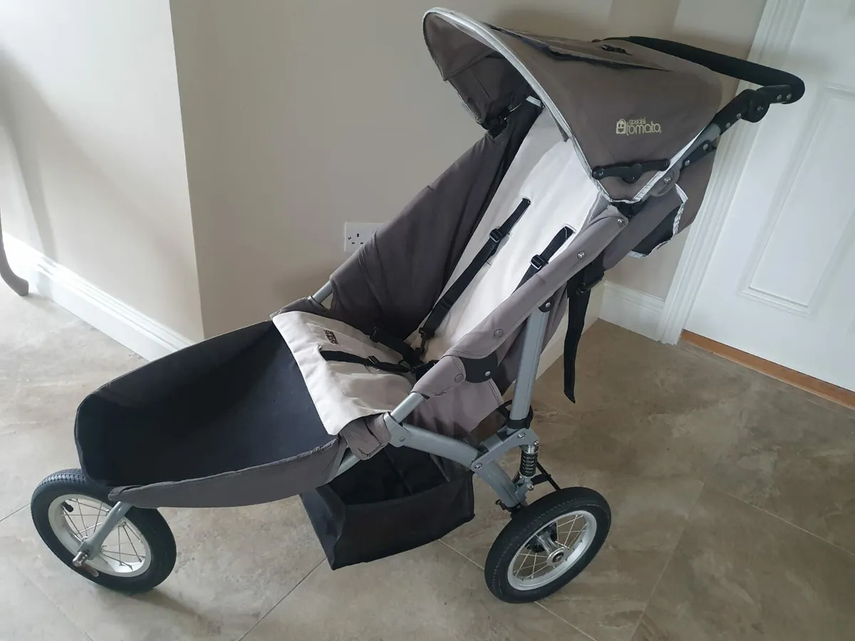 Special tomato jogger - Image 1