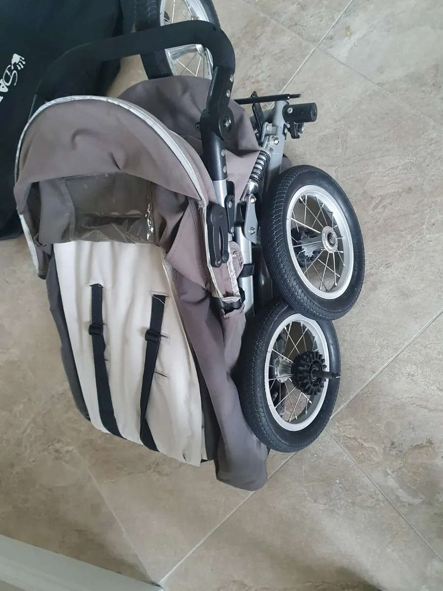 Special tomato jogger - Image 2