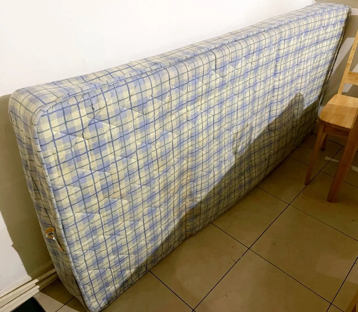 Single bed frame + mattress - x2 - Image 4