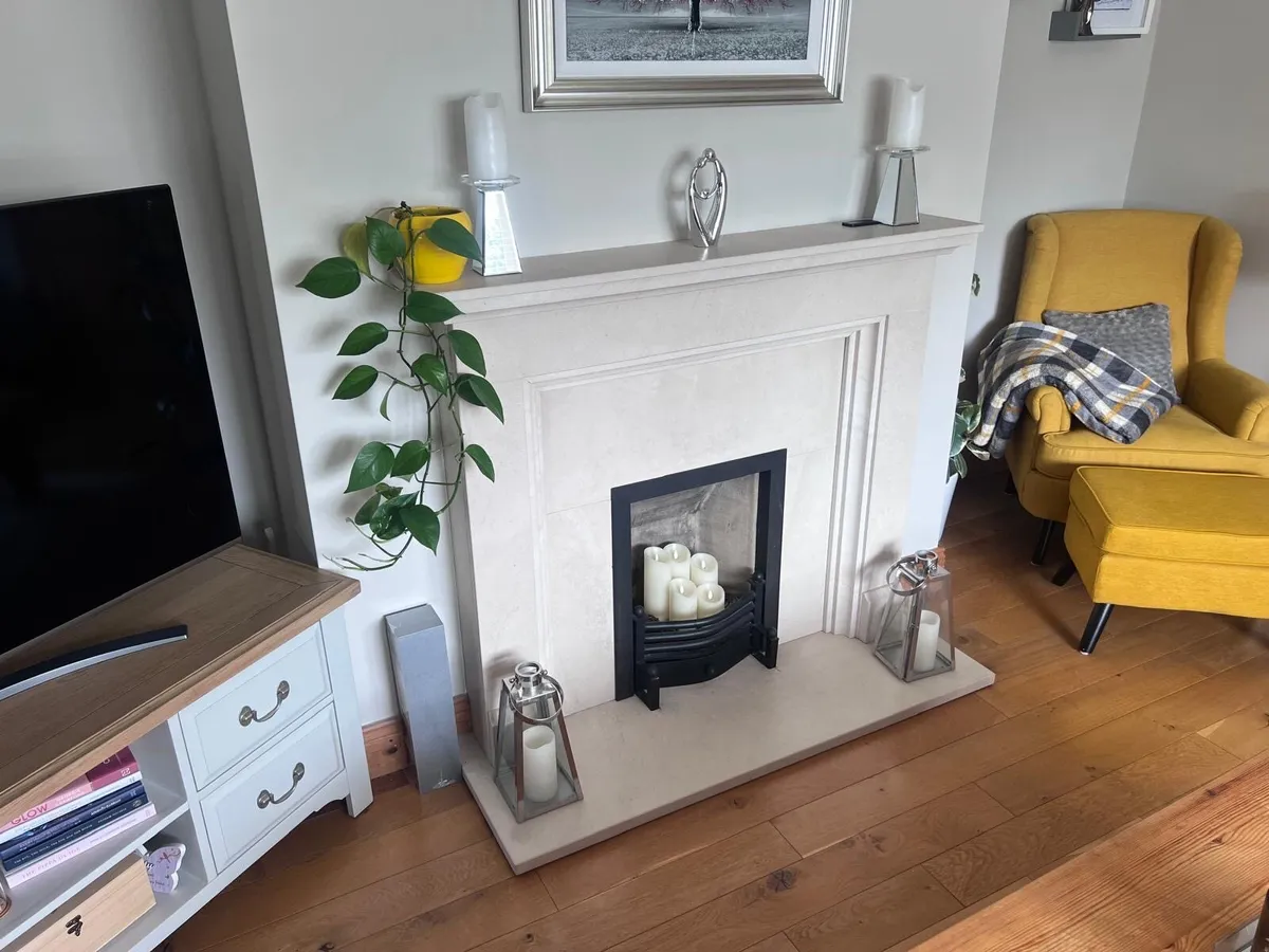 Portuguese limestone fireplace - Image 3