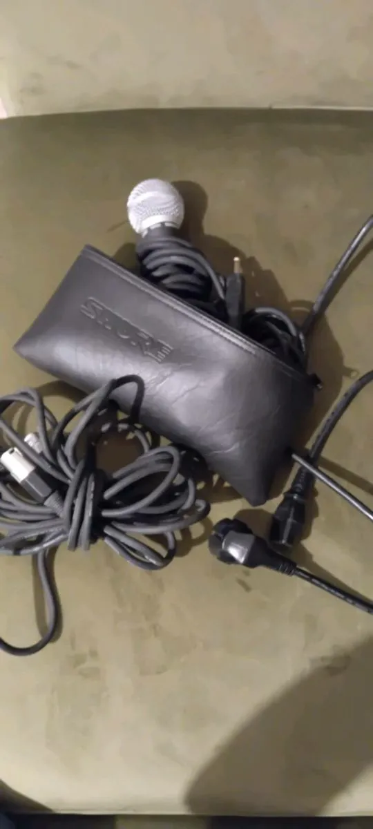 SHURE SM58-LC MICROPHONE  AND CABLE - Image 2