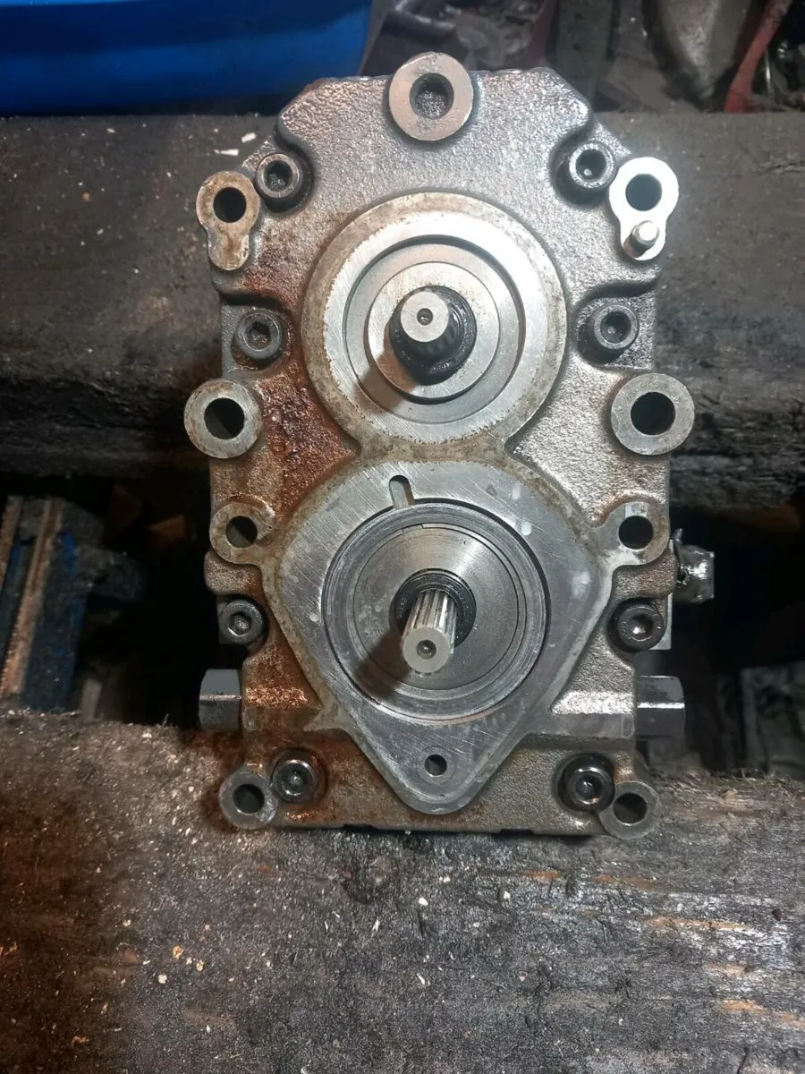 Kubota zero turn pump repairs - Image 2