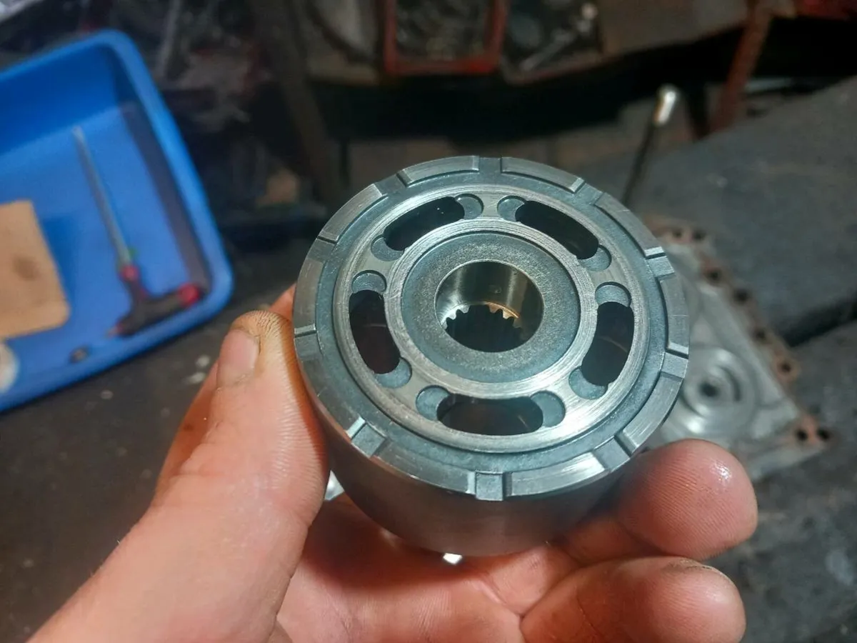 Kubota zero turn pump repairs - Image 4