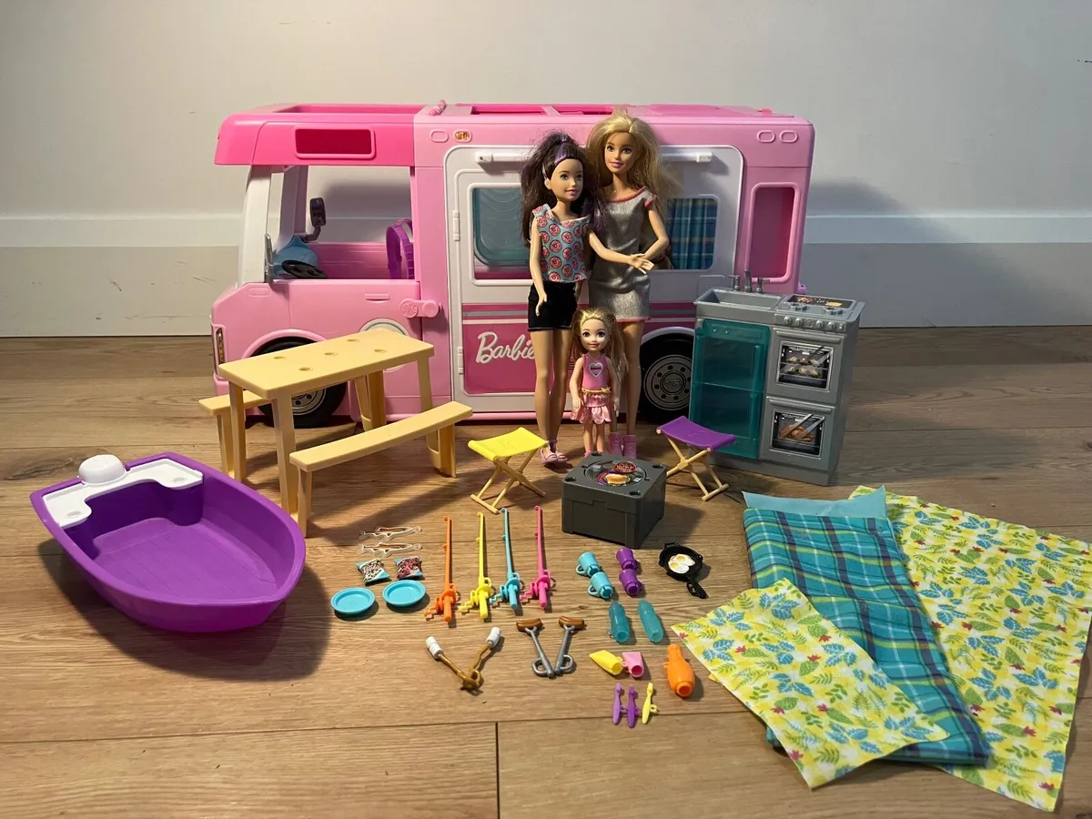 Barbie Camper Van - Image 1