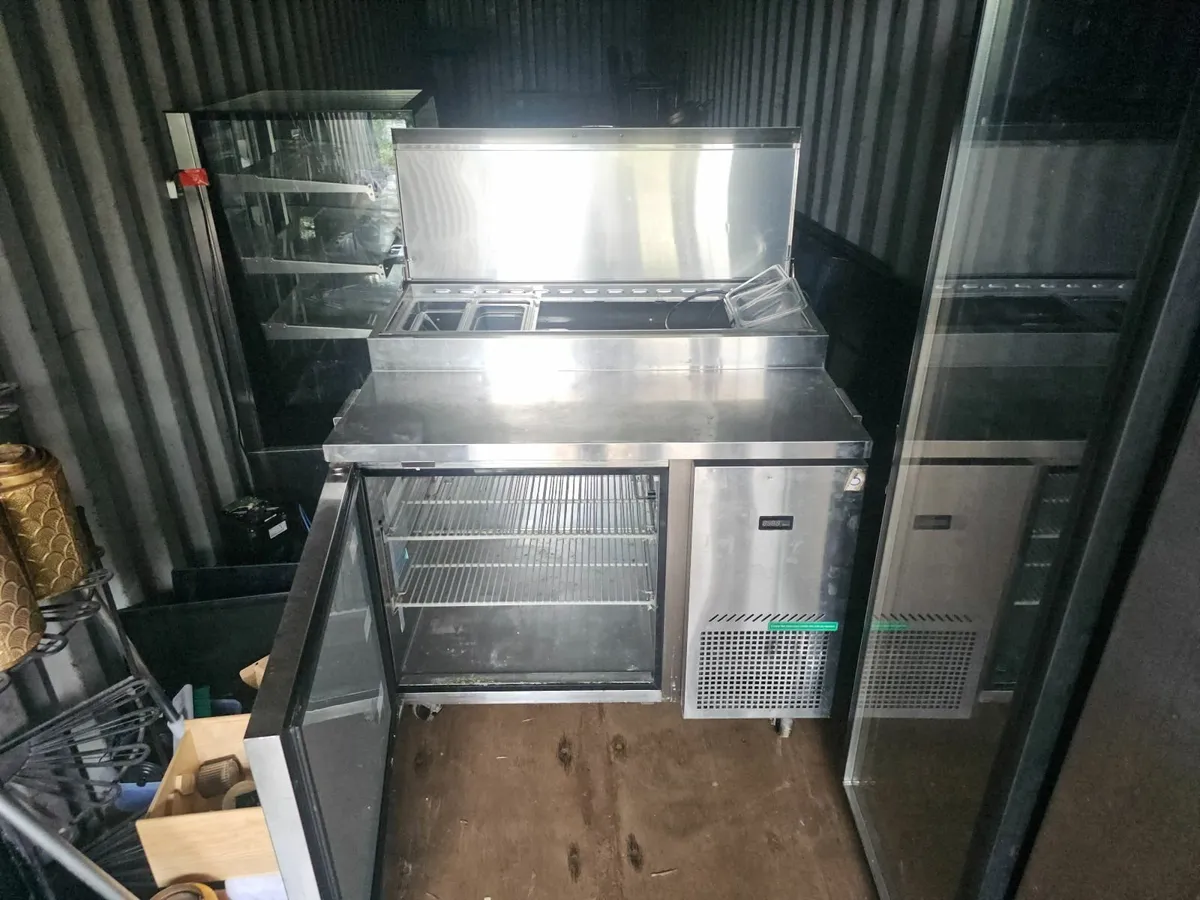 Cafe/Restaurant Equipment and Furniture - Image 4