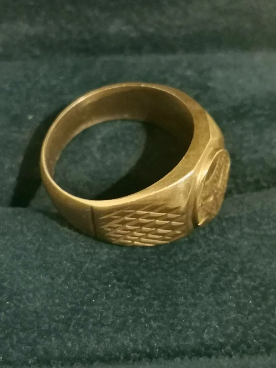 Man's gold ring - Image 2