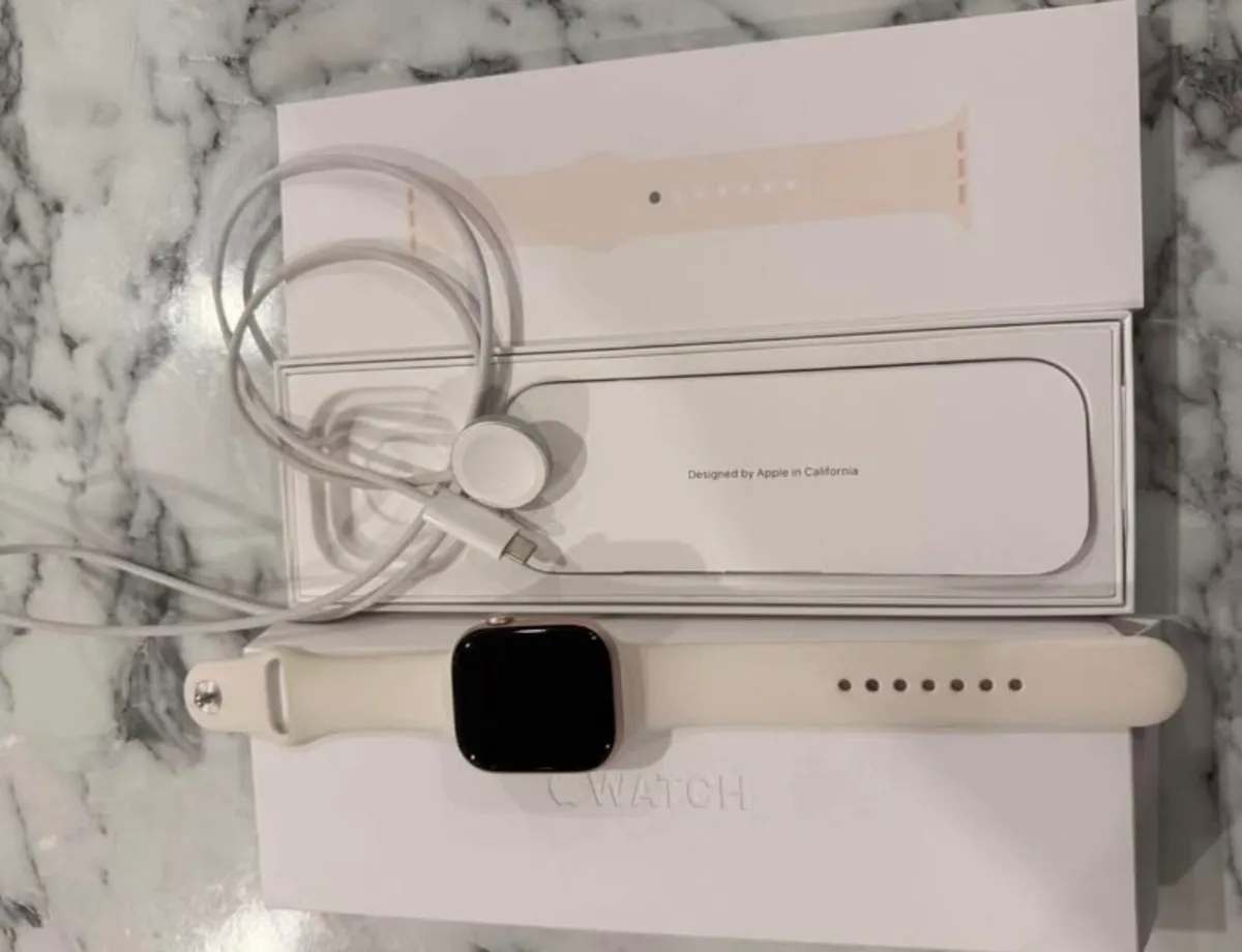 Apple Watch Series 10 46mm Rose Gold - Image 1