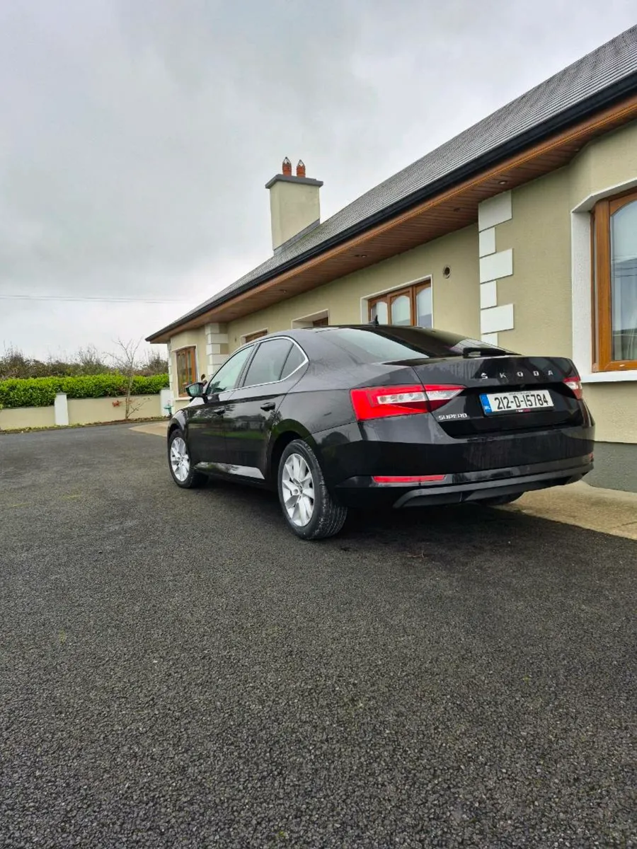 Skoda Superb - Image 4