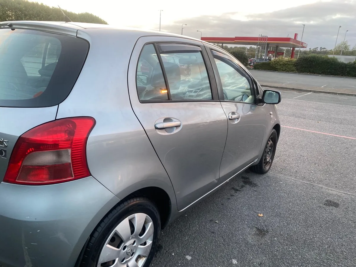 Toyota Yaris - Image 4