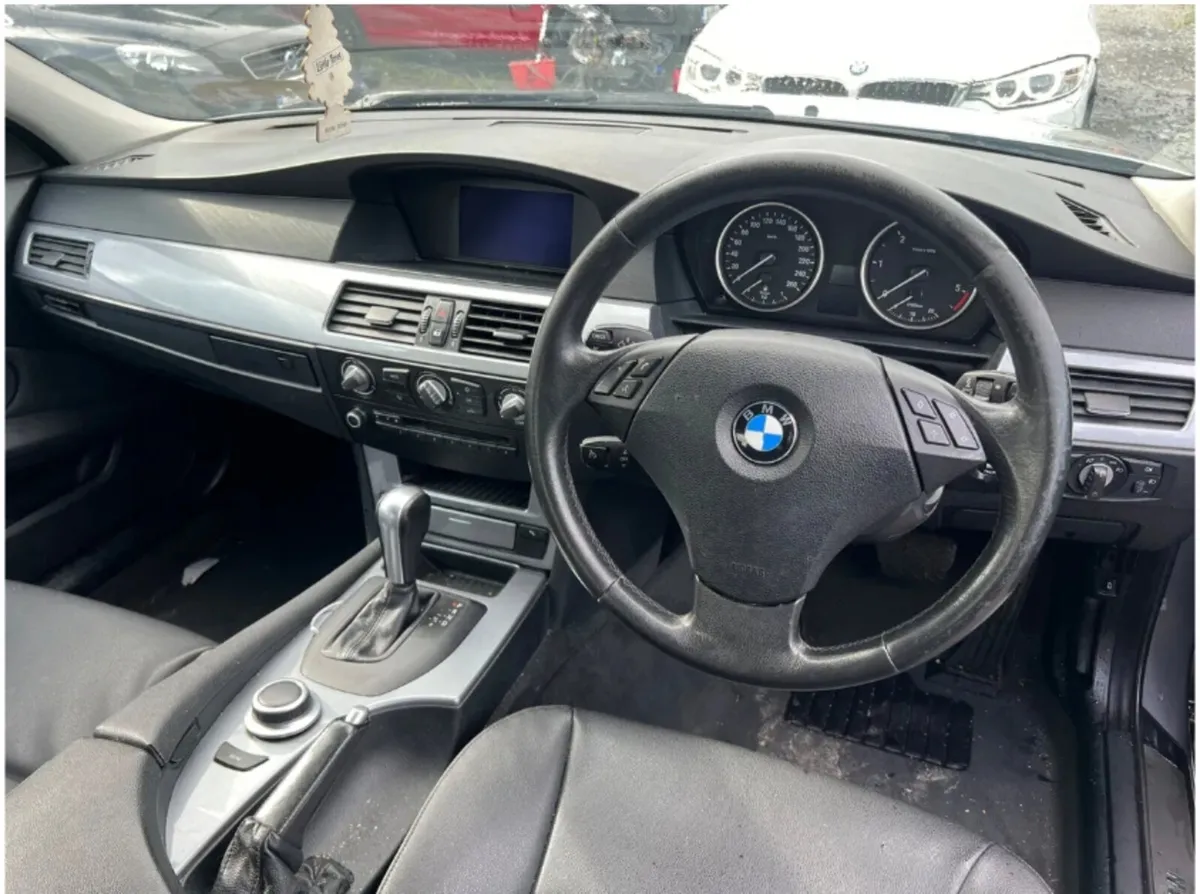 2007 BMW 520 D Automatic drive away - Image 2
