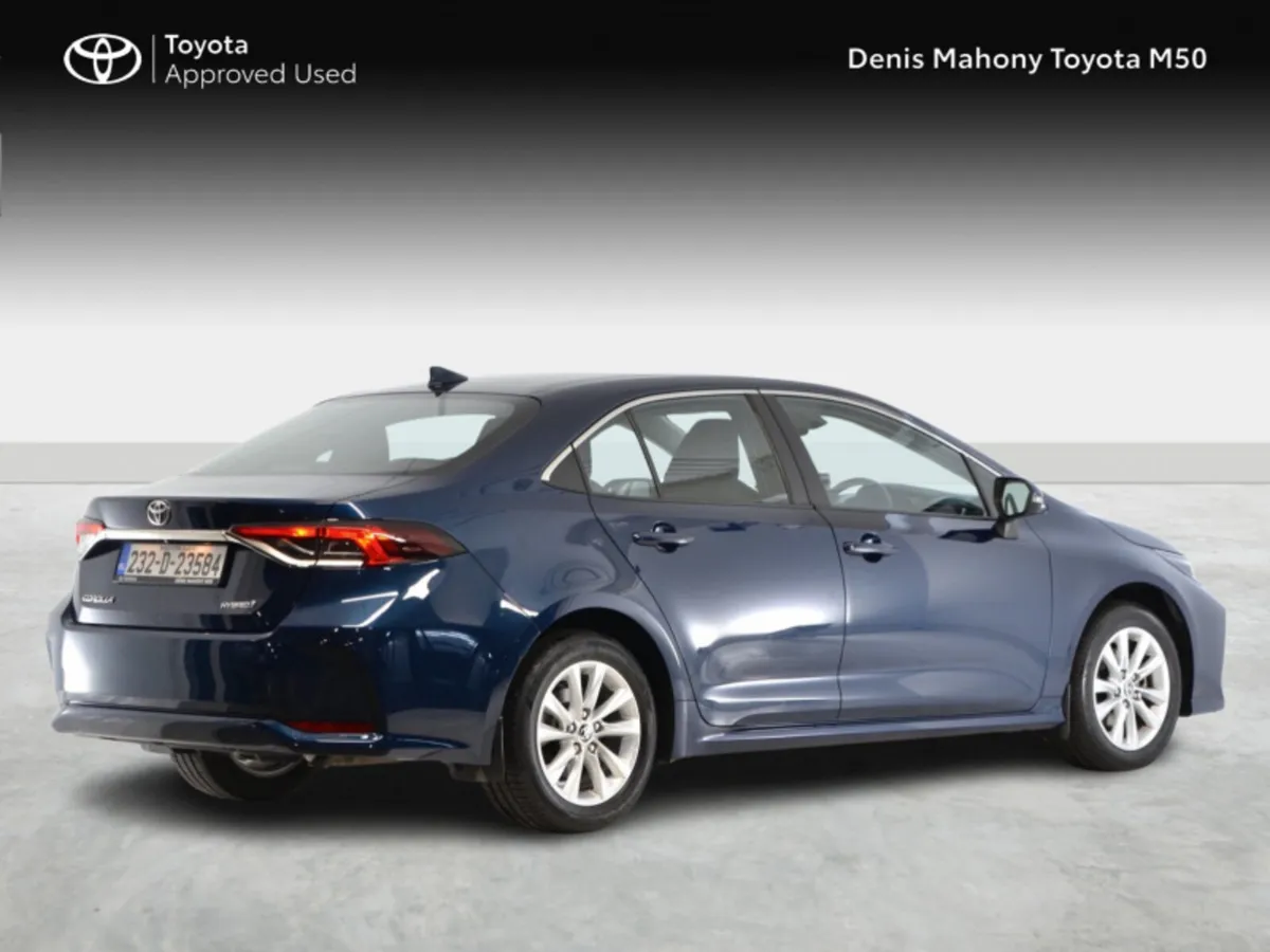 Toyota Corolla Hybrid Luna Saloon Auto - Image 2