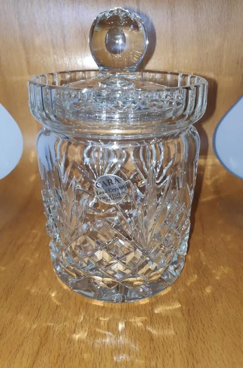 Cara lead crystal hand cut in Ireland biscuit/candy jar with lid - Image 1