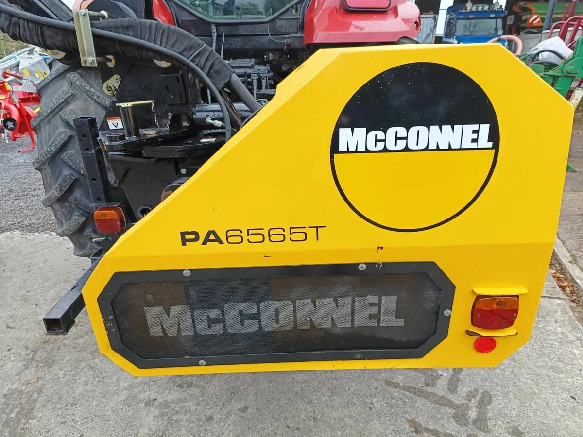 McConnel PA6565T Hedge cutter (year 2022) - Image 1