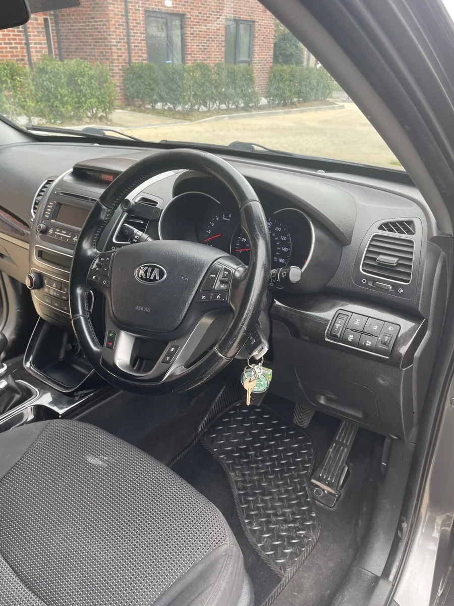 Kia Sorento 2014 - Image 4