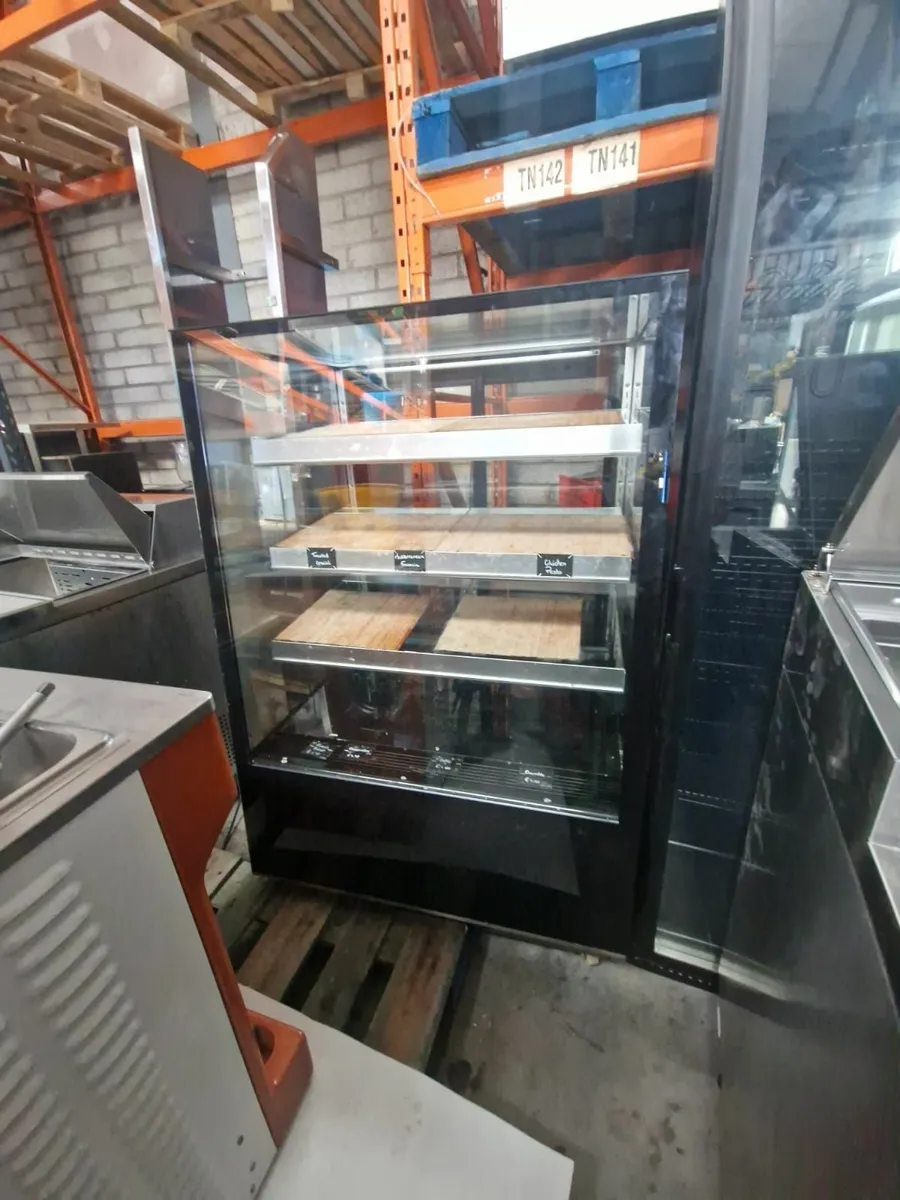 Cafe/Restaurant Equipment and Furniture - Image 3