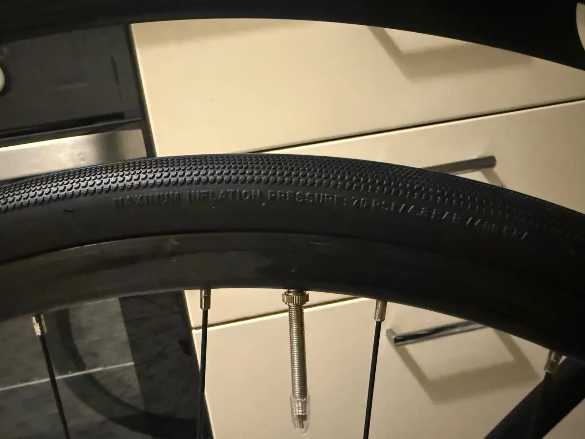 Giant Fastroad SL2 - Image 4