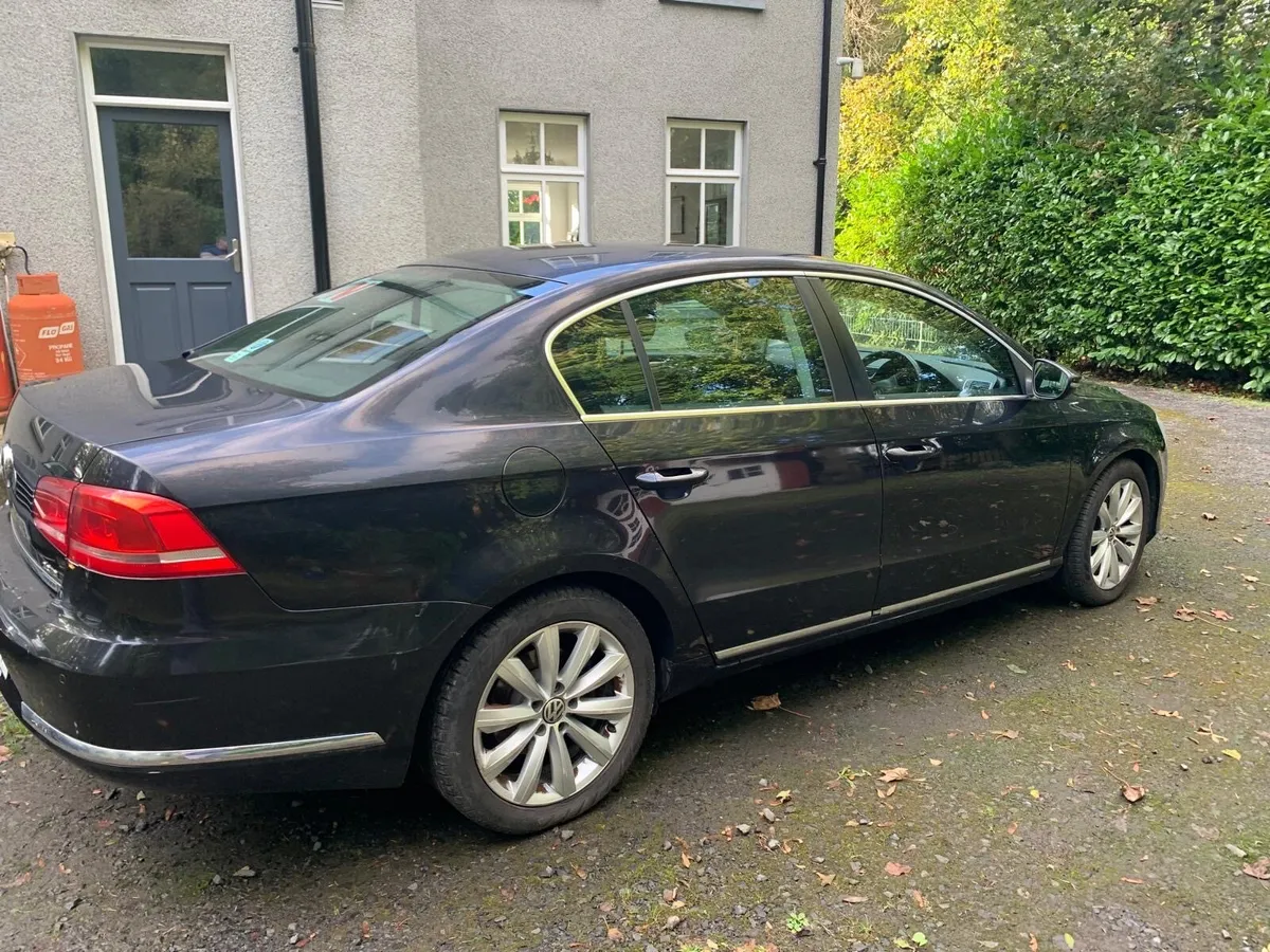 Car - Image 3
