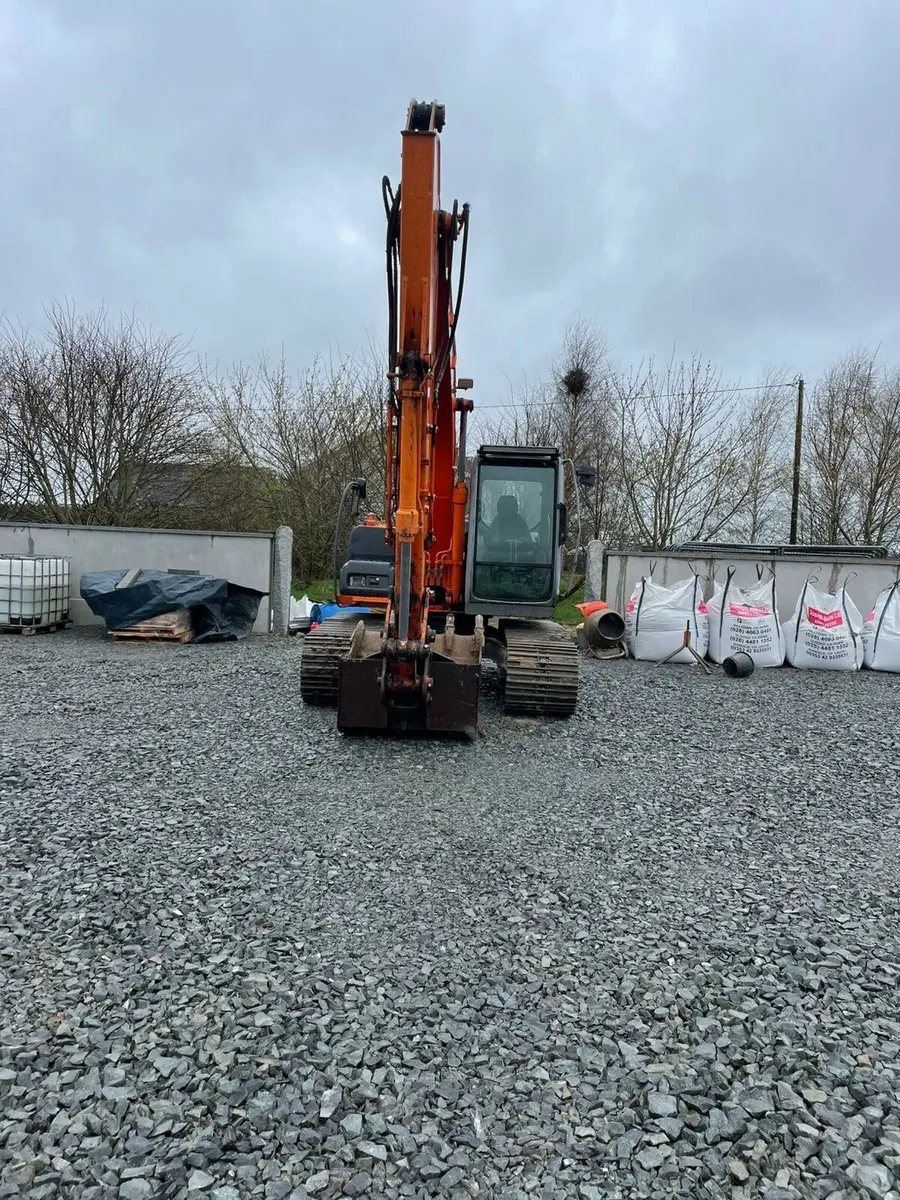 Hitachi 130 - Image 2
