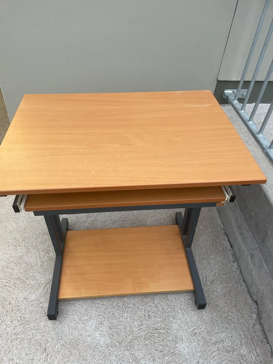 Desk - Image 4