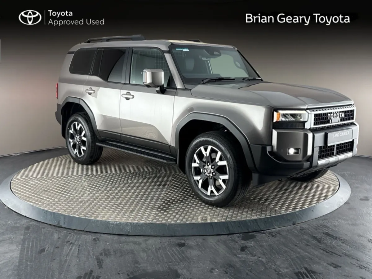Toyota Land Cruiser Upgraded Alloys + Rails - Image 1