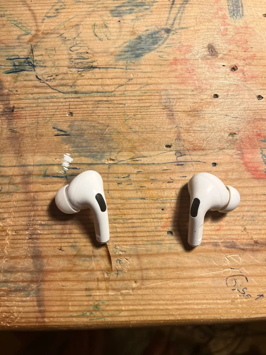 Air pods - Image 1