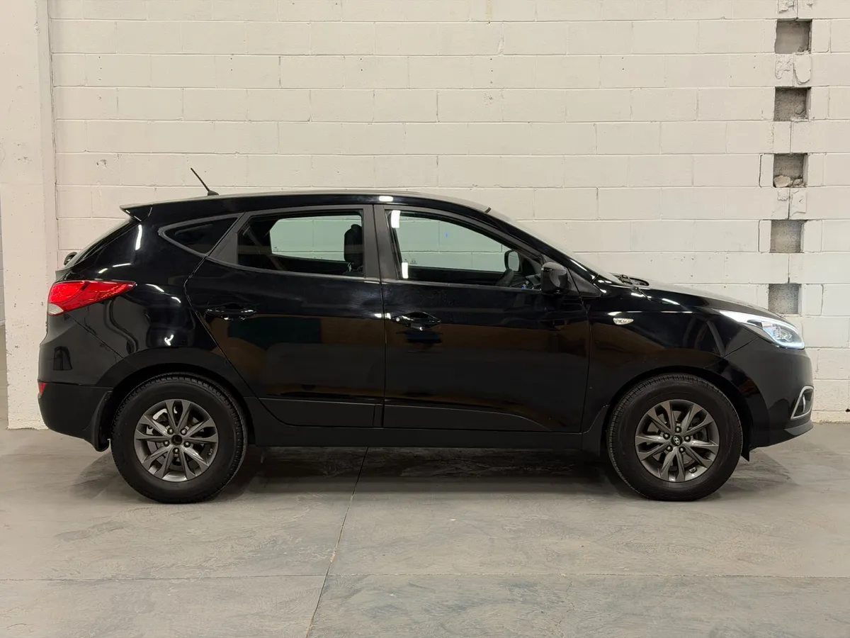 2015 Hyundai IX35 Comfort (Heated Seats) - Image 2