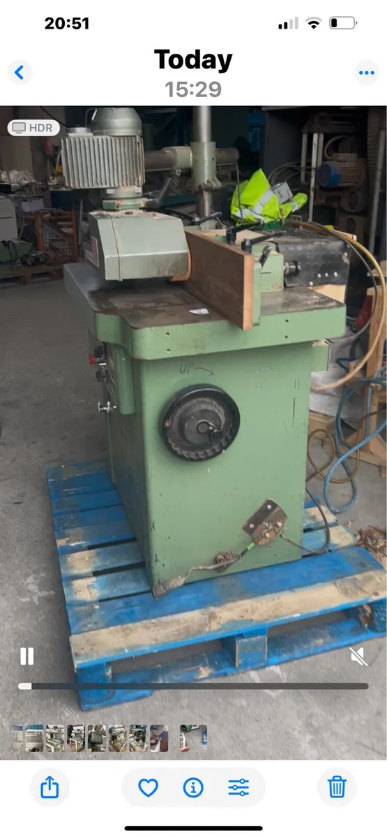 Wadkin spindle moulder with feed - Image 3