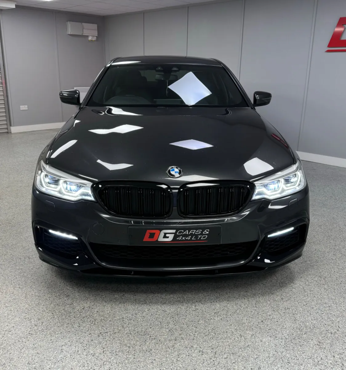 2017 BMW 520D M Sport Automatic - Image 2