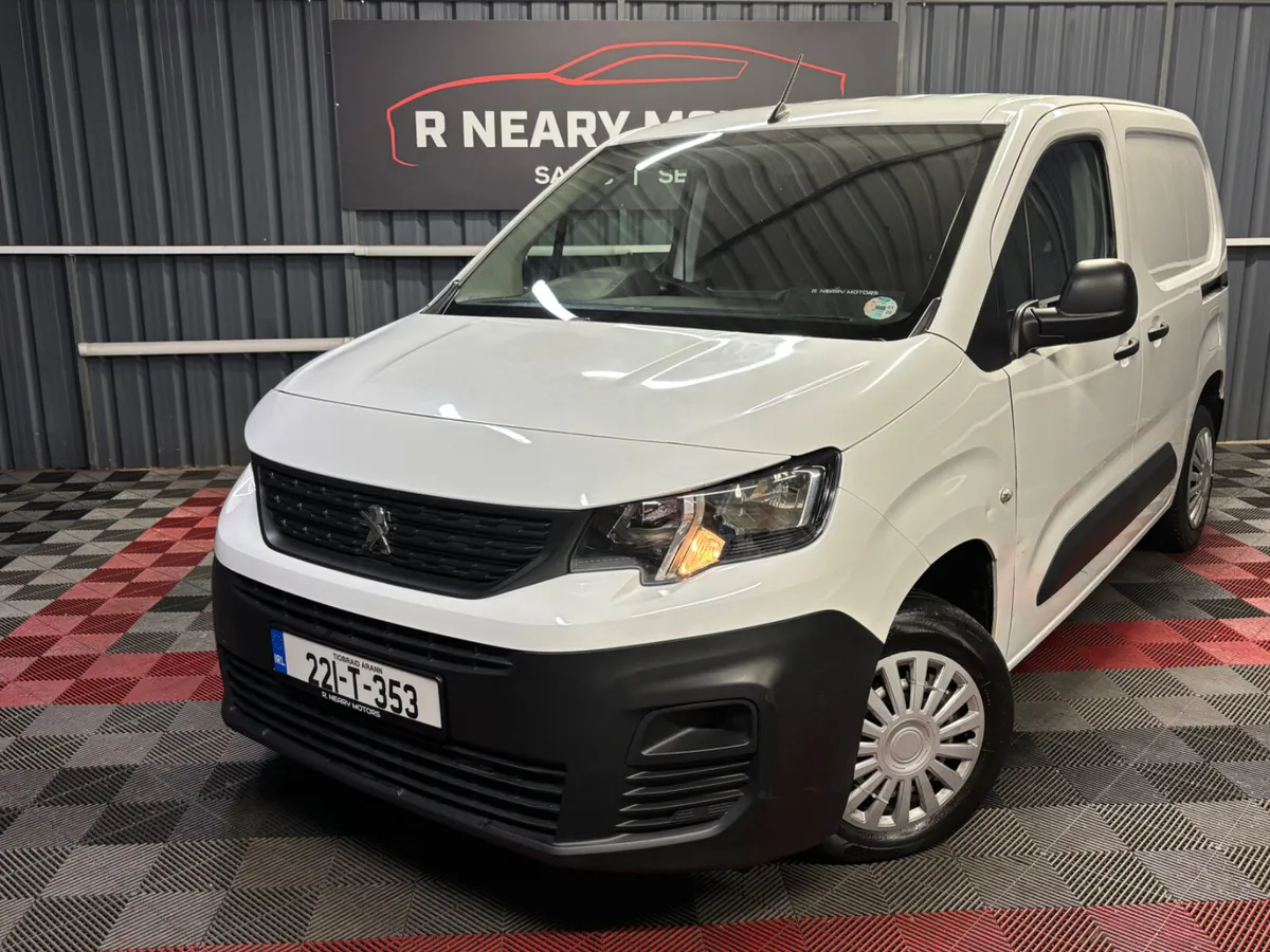2022 Peugeot Partner 3 Seat Manual Irish Van - Image 1