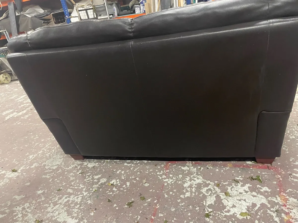 Leather 2 seater couch - Image 2